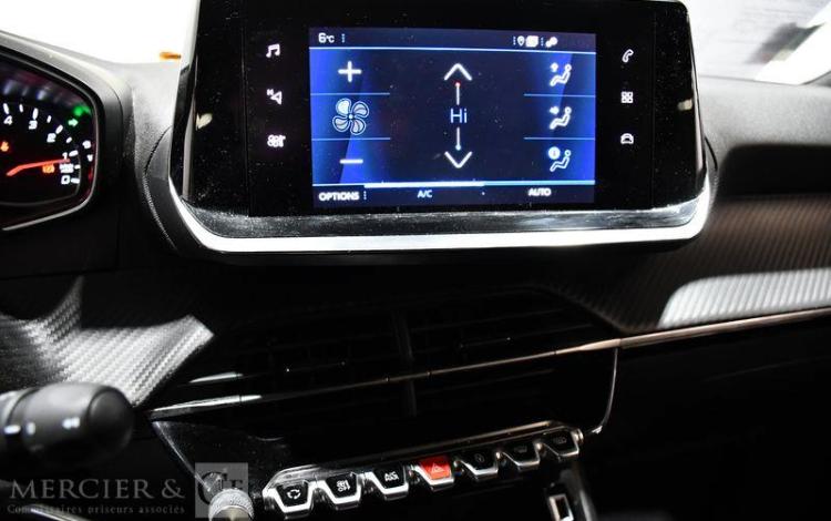 PEUGEOT 2008 1,2 PURE TECH GRIS GL-686-LP