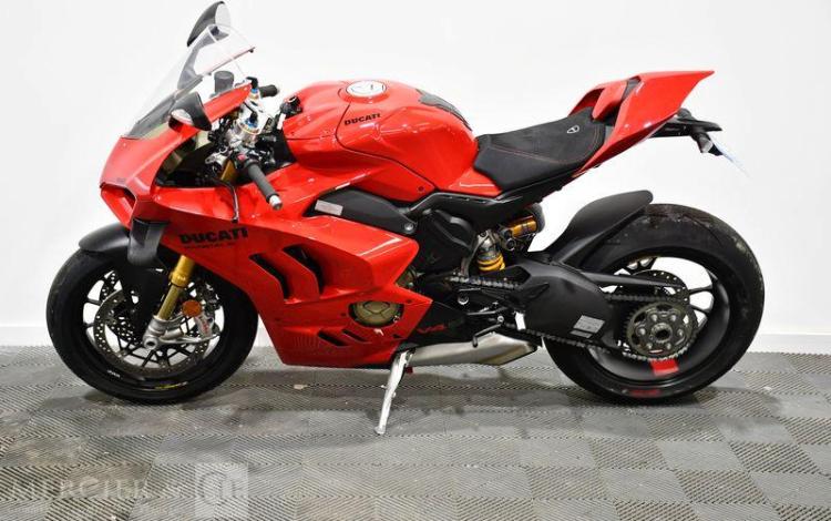 DUCATI PANIGALE V4 S-ROUGE ROUGE GM-561-SY