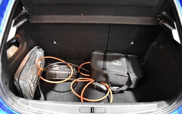 PEUGEOT e-208 135ch 50kWh LIKE
 BLEU GM-770-WJ