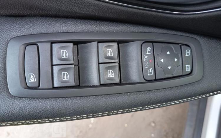 RENAULT GS SCENIC EXECUTIVE TCE 160 EDC GRIS GN-214-TF