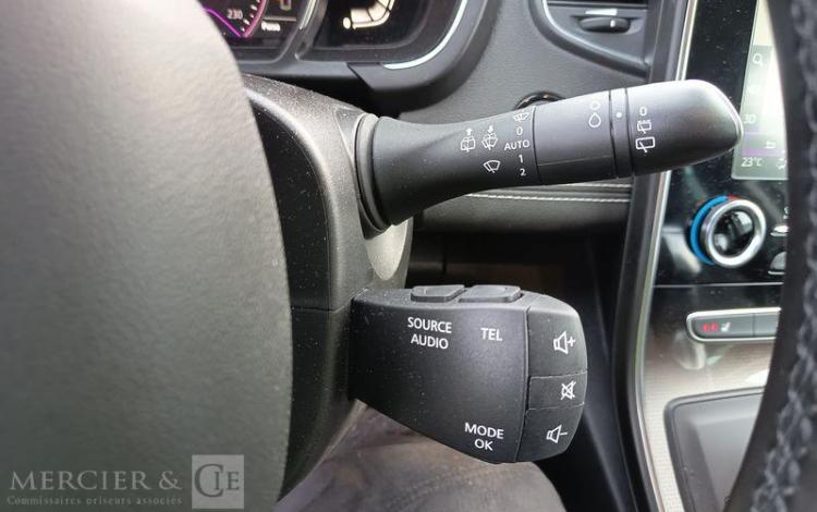 RENAULT GS SCENIC EXECUTIVE TCE 160 EDC GRIS GN-214-TF