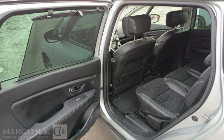 RENAULT GS SCENIC EXECUTIVE TCE 160 EDC GRIS GN-214-TF