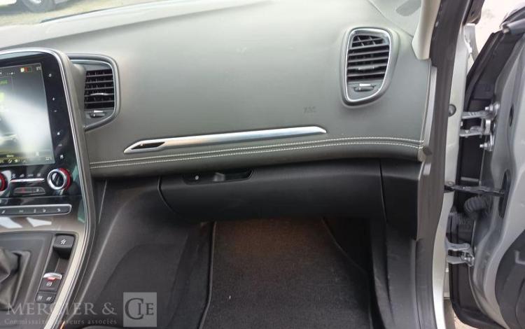 RENAULT GS SCENIC EXECUTIVE TCE 160 EDC GRIS GN-214-TF