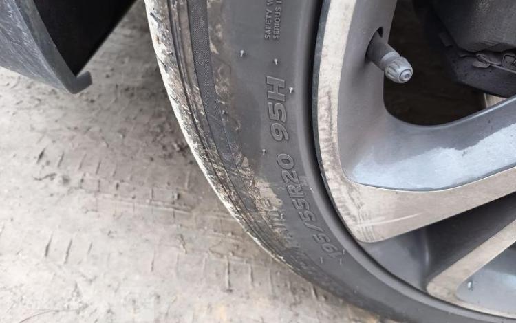 RENAULT GS SCENIC EXECUTIVE TCE 160 EDC GRIS GN-214-TF