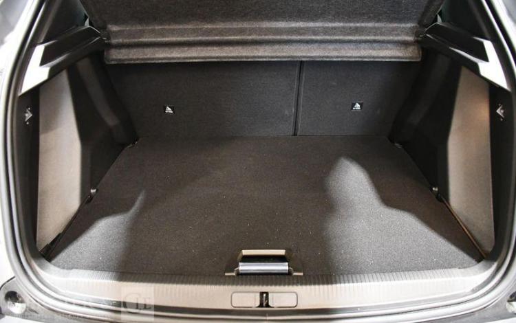 PEUGEOT 2008 ALLURE PACK PURE TECH GRIS GQ-745-PW