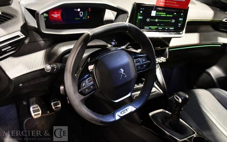 PEUGEOT 208 NOIR GR-366-KQ