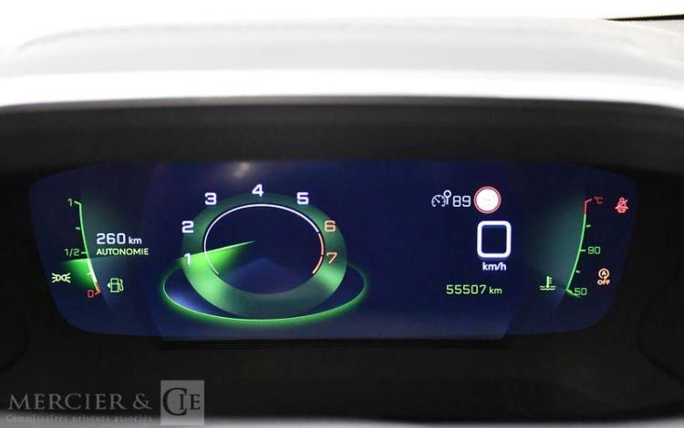 PEUGEOT 208 NOIR GR-366-KQ