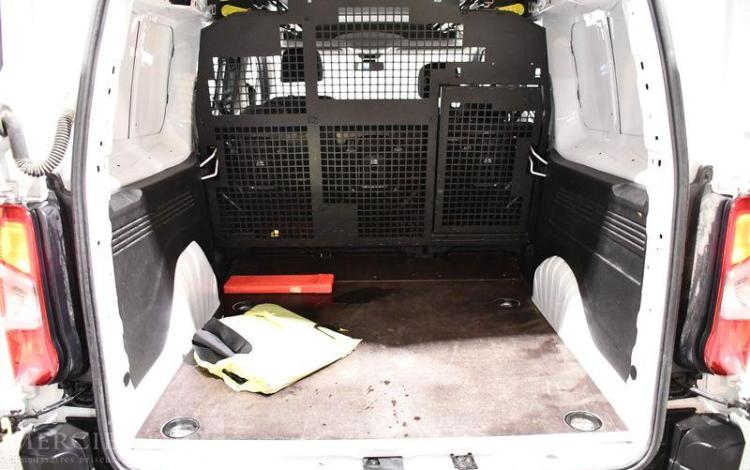 PEUGEOT PARTNER CAB APPROFONDIE BLANC GR-956-DK