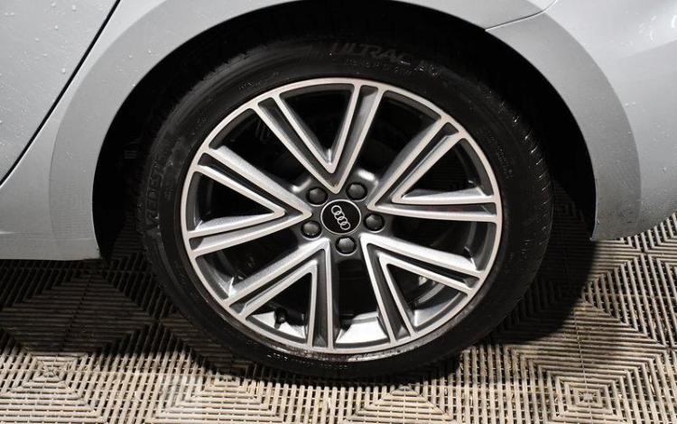 AUDI A1 SPORTBACK 25 TFSI 1,0 95CH S-TRONIC GRIS GS-220-PY