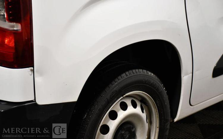 PEUGEOT PARTNER BLANC GS-227-DX
