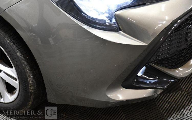 TOYOTA COROLLA TOURING SPORT 1,8 DYNAMIC GRIS GS-749-KJ