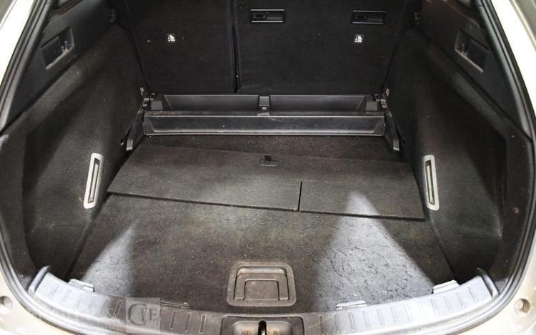 TOYOTA COROLLA TOURING SPORT 1,8 DYNAMIC GRIS GS-749-KJ