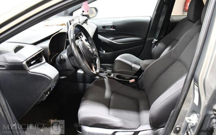 TOYOTA COROLLA TOURING SPORT 1,8 DYNAMIC GRIS GS-749-KJ