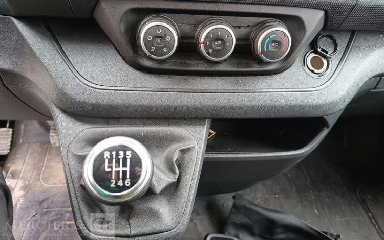 RENAULT TRAFIC FOURGON L2H2  GT-898-XN
