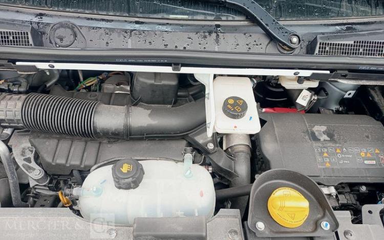 RENAULT TRAFIC FOURGON L2H2  GT-898-XN