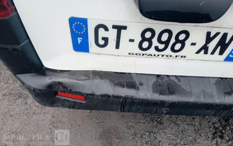 RENAULT TRAFIC FOURGON L2H2  GT-898-XN