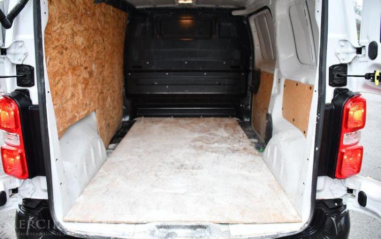 PEUGEOT EXPERT M BLUEHDI  GV-529-YW