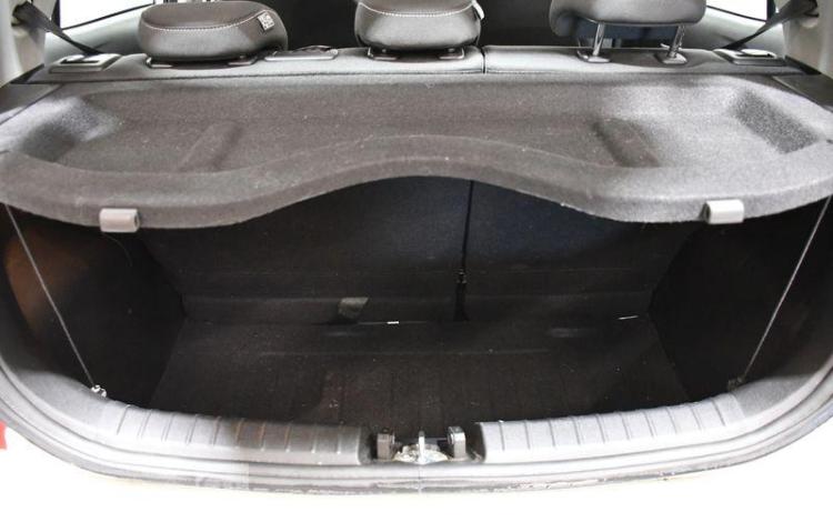 KIA PICANTO GT LINE BLANC GW-969-BL