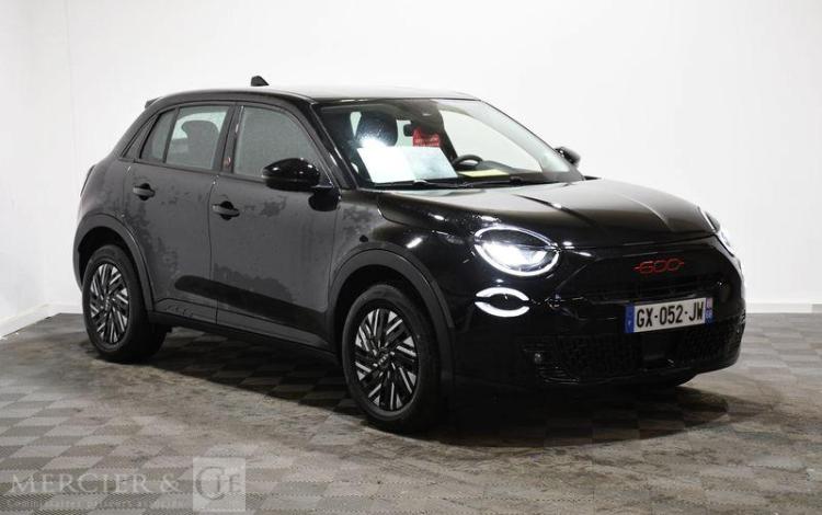 FIAT 600 ELECTRIQUE 54 kwh RED NOIR GX-052-JW