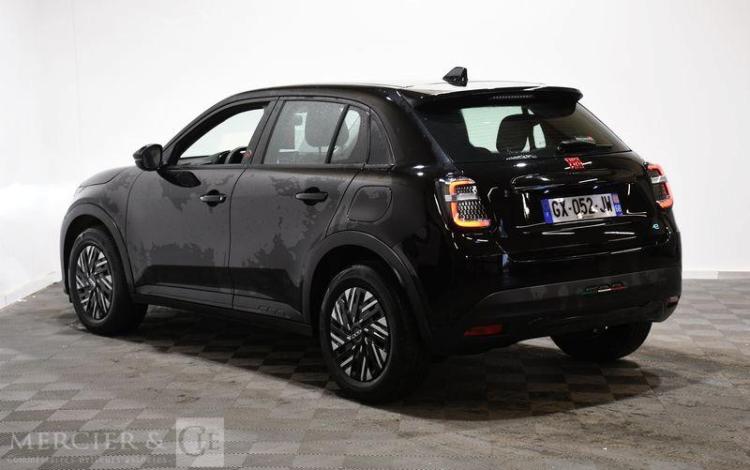 FIAT 600 ELECTRIQUE 54 kwh RED NOIR GX-052-JW