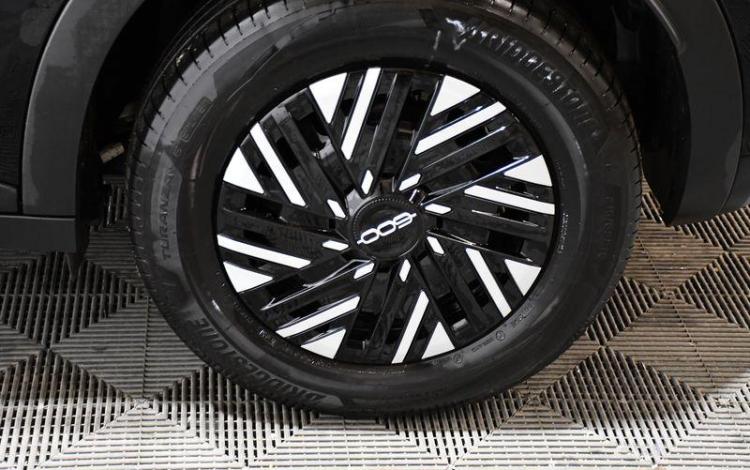 FIAT 600 ELECTRIQUE 54 kwh RED NOIR GX-052-JW