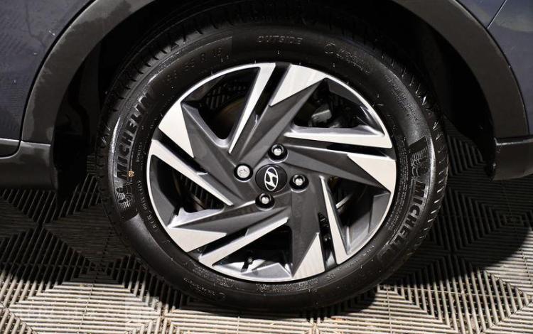 HYUNDAI BAYON INTUITIVE BLEU GY-921-LQ