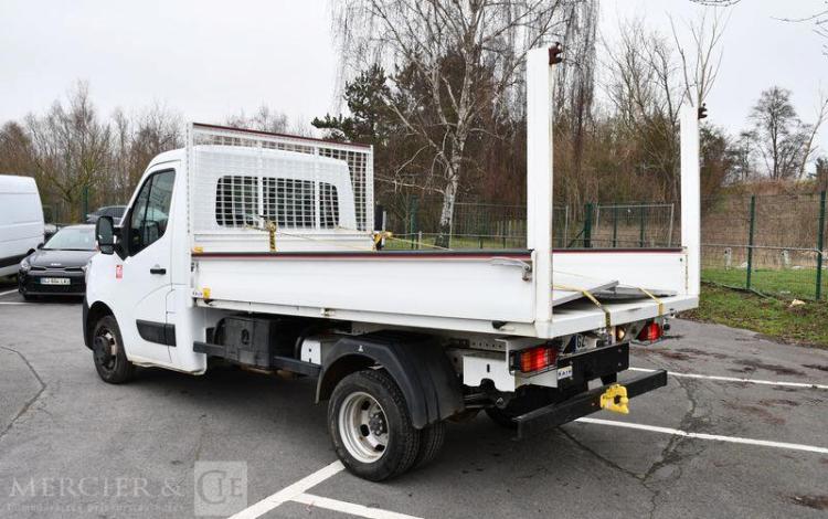 RENAULT MASTER BLANC GZ-075-YE