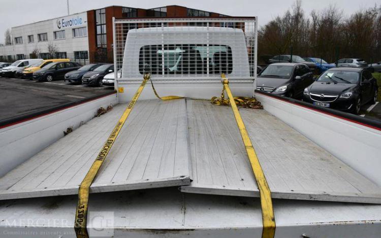 RENAULT MASTER BLANC GZ-075-YE