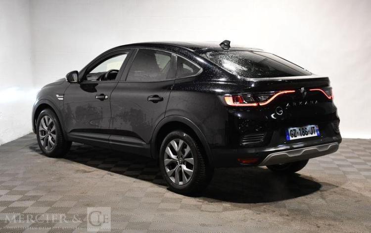 RENAULT ARKANA EVOLUTION MILD HYBRID 140 EDC NOIR GZ-186-JT