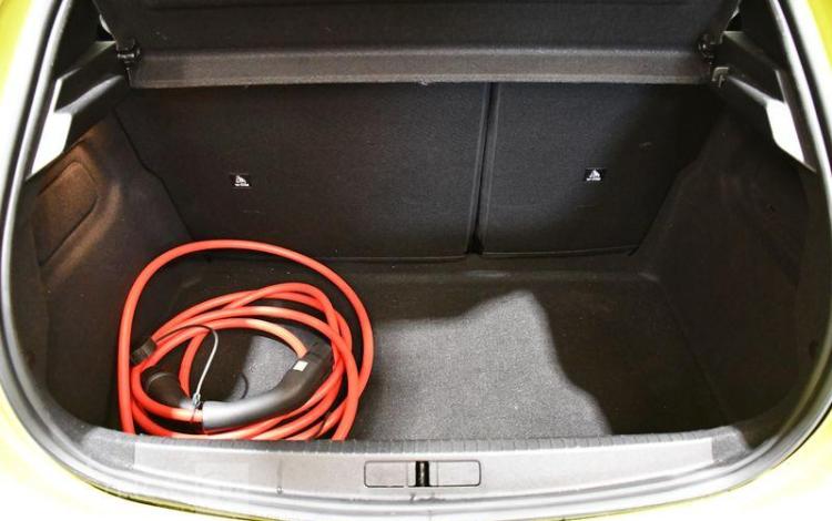 DS e-208 ALLURE VERT GZ-393-AD