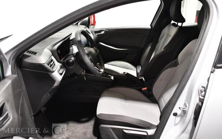 RENAULT CLIO EVOLUTION FULL HYBRID E-TECH GRIS HA-205-TA