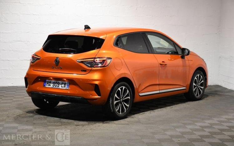 RENAULT CLIO TECHNO FULL HYBRID E-TECH 145 ORA HA-909-CA