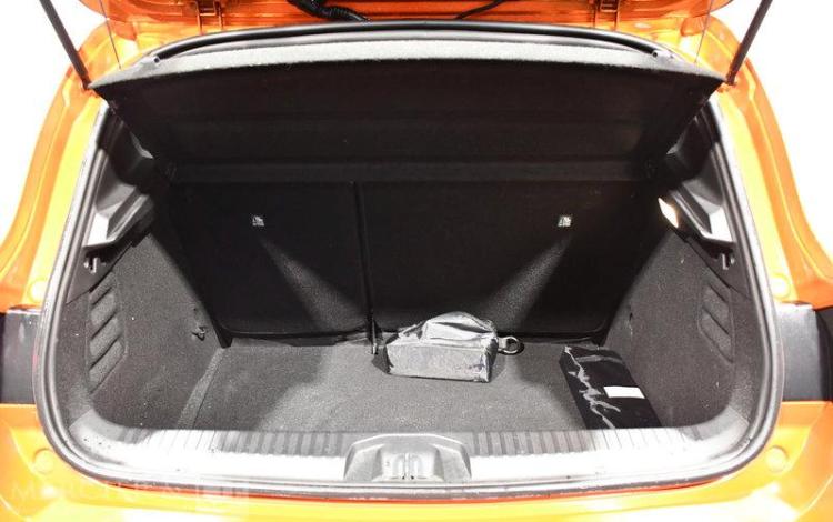 RENAULT CLIO EVOLUTION ECO-G100 ORA HA-967-HP