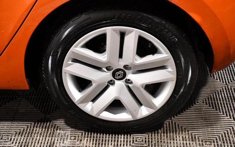 RENAULT CLIO EVOLUTION ECO-G100 ORA HA-967-HP