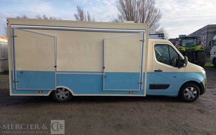 NISSAN INTERSTAR 2.3 DCI 150CV EQUIPE FOOD TRUCK AVEC EQUIPEMENTS DE CUISINE  HB-656-XM