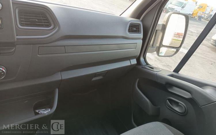 NISSAN INTERSTAR 2.3 DCI 150CV EQUIPE FOOD TRUCK AVEC EQUIPEMENTS DE CUISINE  HB-656-XM