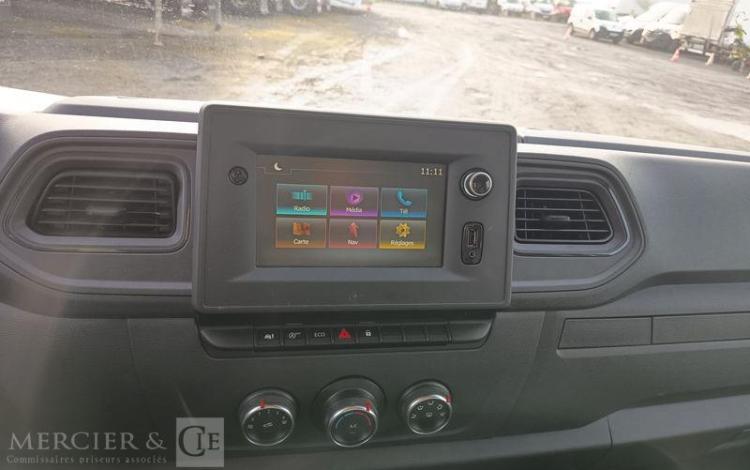 NISSAN INTERSTAR 2.3 DCI 150CV EQUIPE FOOD TRUCK AVEC EQUIPEMENTS DE CUISINE  HB-656-XM