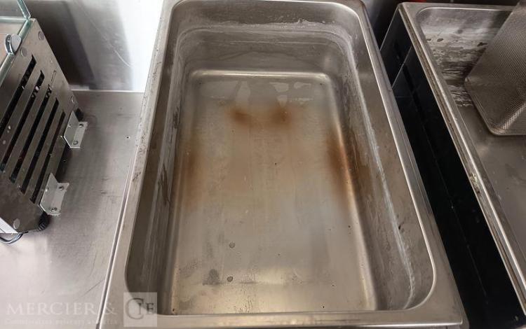 NISSAN INTERSTAR 2.3 DCI 150CV EQUIPE FOOD TRUCK AVEC EQUIPEMENTS DE CUISINE  HB-656-XM