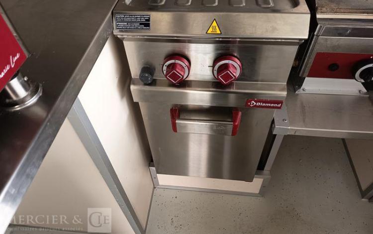 NISSAN INTERSTAR 2.3 DCI 150CV EQUIPE FOOD TRUCK AVEC EQUIPEMENTS DE CUISINE  HB-656-XM