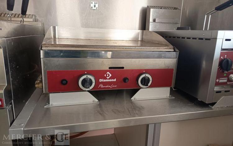 NISSAN INTERSTAR 2.3 DCI 150CV EQUIPE FOOD TRUCK AVEC EQUIPEMENTS DE CUISINE  HB-656-XM