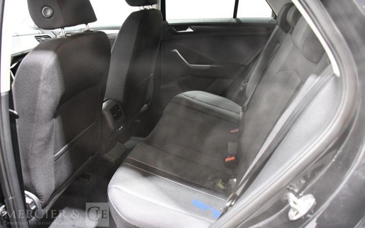 VOLKSWAGEN T-ROC NOIR HB-859-PL