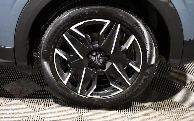 PEUGEOT 3008 STE BLEU HC-503-GT