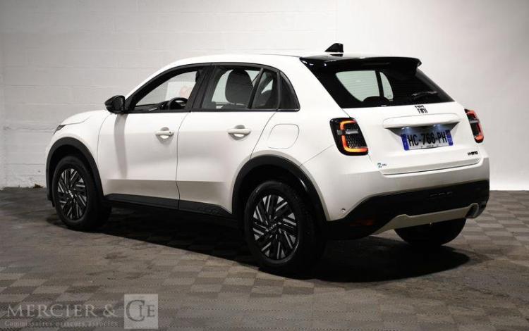 FIAT 600 BLANC HC-766-PH