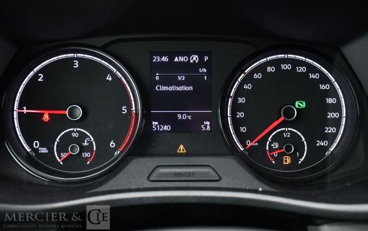 VOLKSWAGEN TRANSPORTER CARAVELLE CAB APPROF GRIS HH-560-GA