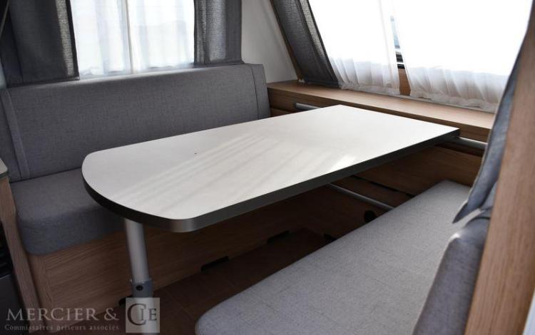 CARAVANE LMC  SASSINO – 390  L06489