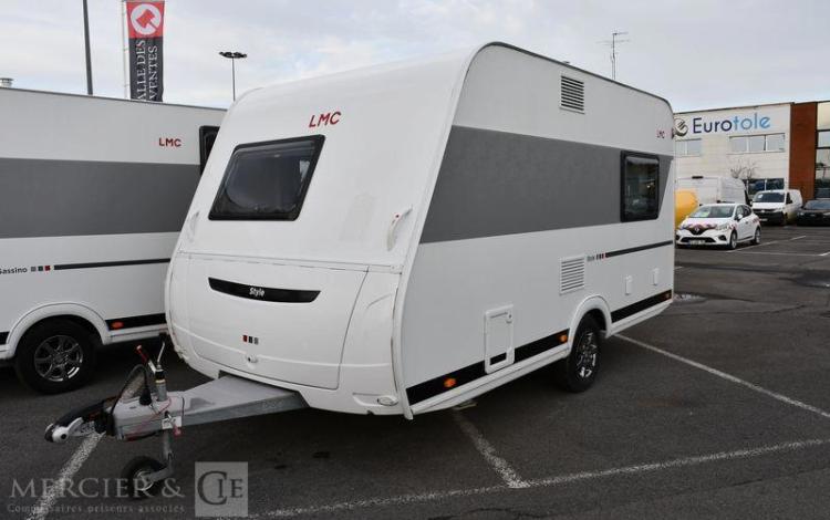 CARAVANE LMC STYLE 400 F  L06831