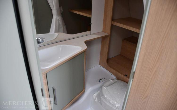 CARAVANE LMC STYLE 400 F  L06831