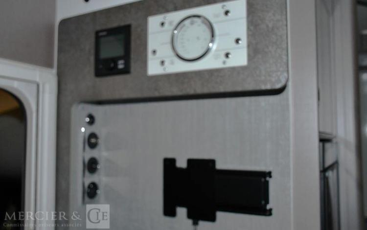 BURSTNER CAMPING-CAR PROFILE – BURNSTER LYSEO TD IT 594 – FIAT  140CV BLANC X50597