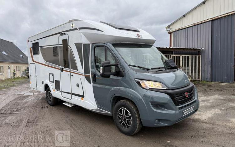 BURSTNER CAMPING-CAR PROFILE LYSEO TD BLEU Y62493
