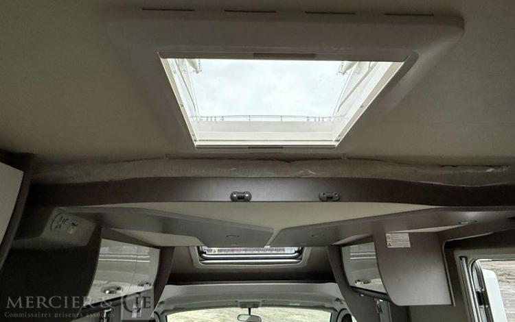 BURSTNER CAMPING-CAR PROFILE LYSEO TD BLEU Y62493